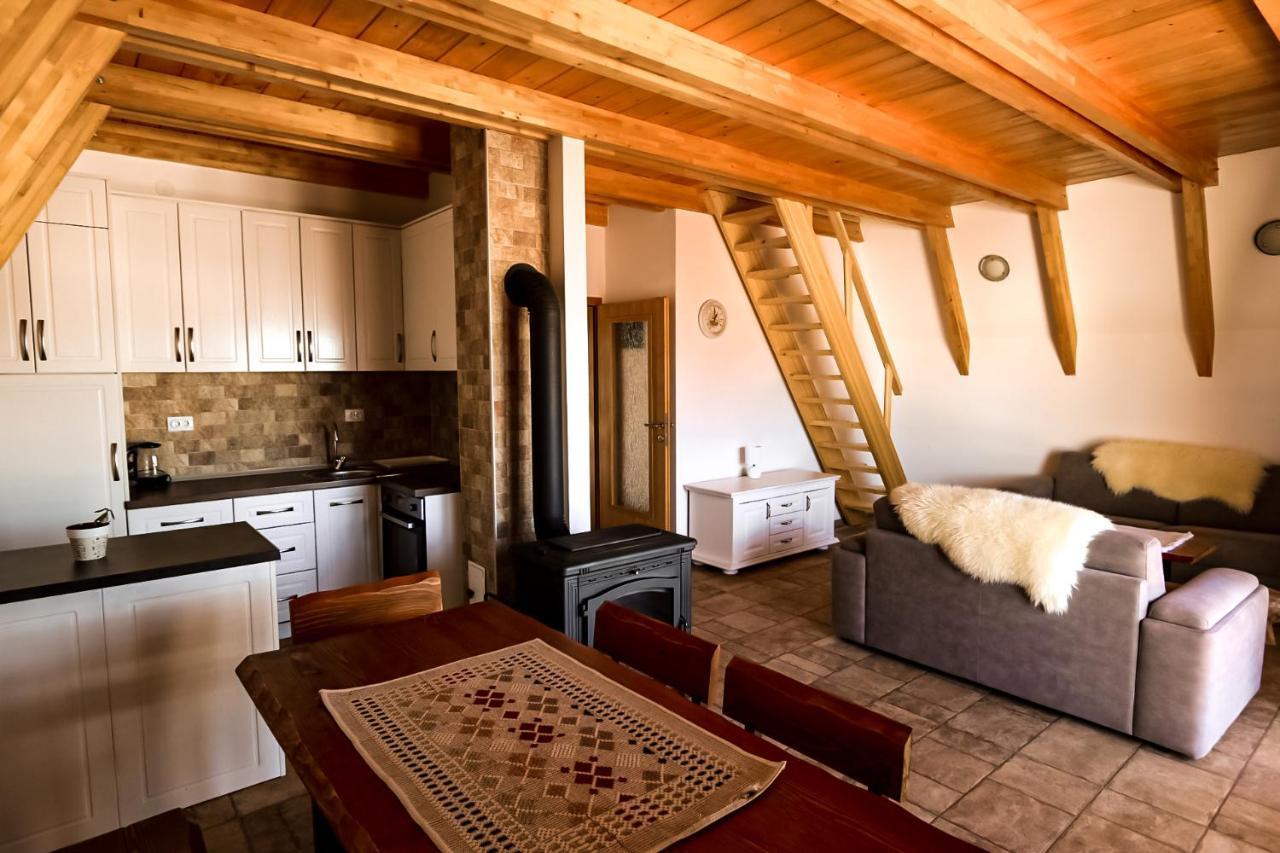 Hill View Chalets Zabljak  Luaran gambar